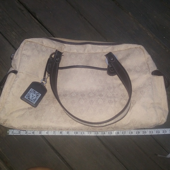 Anne Klein | Beautiful Hand Bag - Picture 1 of 8